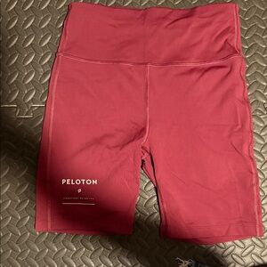 Peloton Women's Bike Shorts - Burgundy